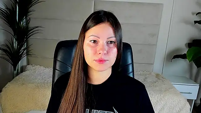 Dana  dom online show from November 2025 12:43:01 AM