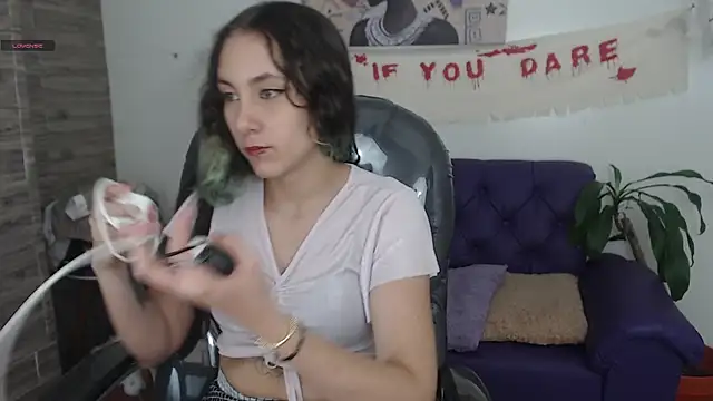 xlunna online show from December 2024 07:39:02 PM