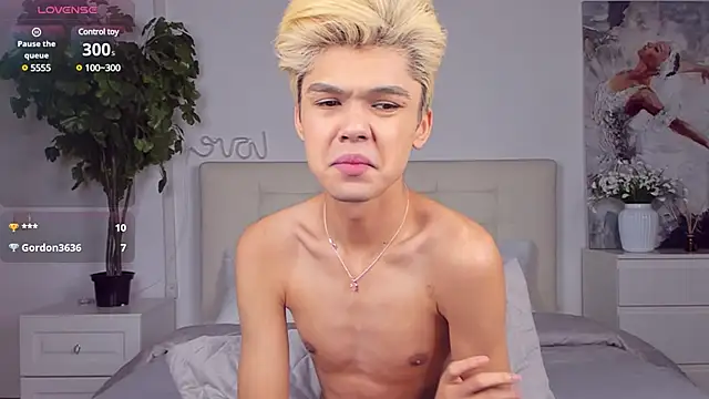 Felix Rey online show from March 2025 07:06:02 PM