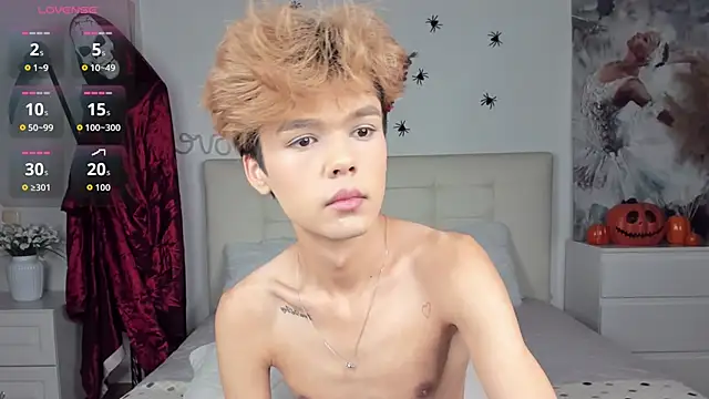 Felix Rey online show from October 2025 06:24:01 PM