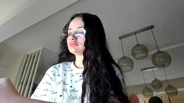 IreneVON online show from December 2025 05:23:01 AM