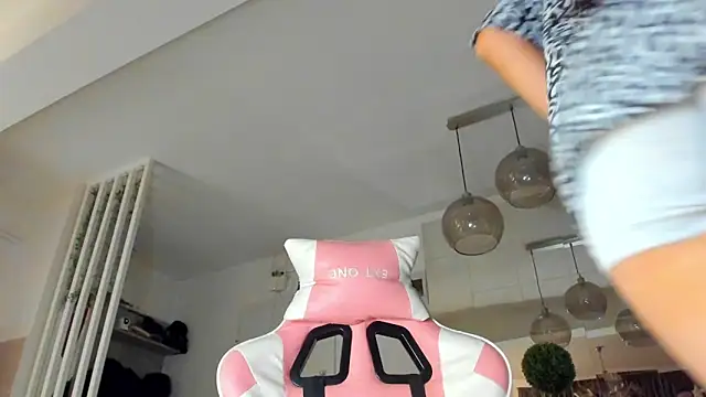 IreneVON online show from February 2026 05:05:01 AM