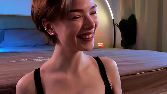 Eva Natsumi online show from March 2025 01:08:01 PM