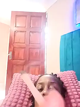 Queen-Chocolate online show from January 2026 02:32:02 PM