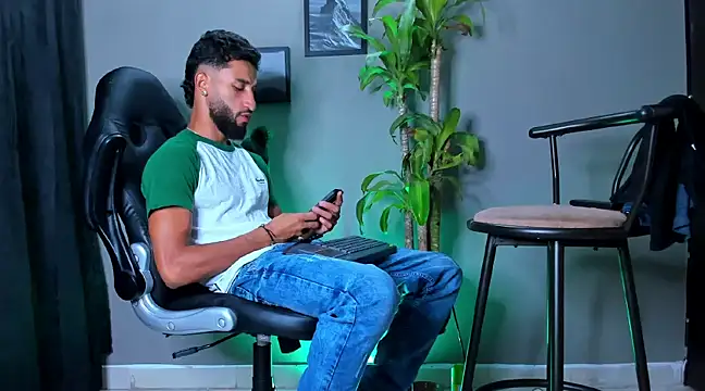 Damian 022 online show from December 2024 04:26:01 AM