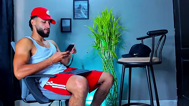 Damian 022 online show from March 2026 02:31:02 PM