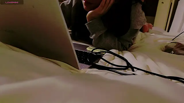 maii- online show from February 2026 12:15:02 PM