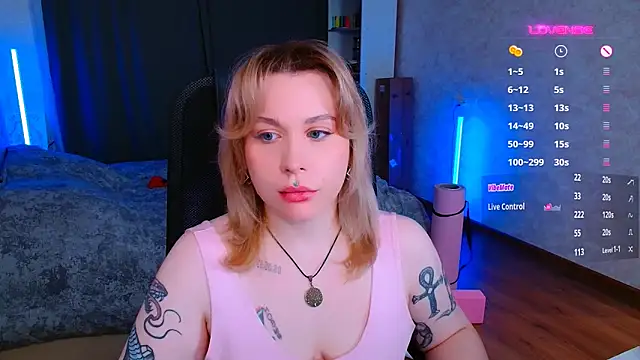 Snapshot of Blueberry-baby chatting on December 2024 11:07:01 PM Blueberry-baby online show from December 2024 11:07:01 PM