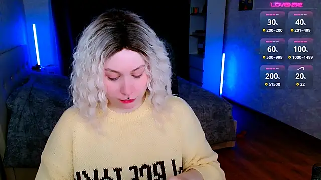 Snapshot of Blueberry-baby chatting on November 2025 05:23:01 PM Blueberry-baby online show from November 2025 05:23:01 PM