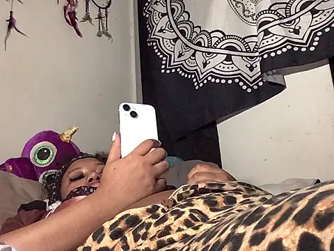 Snapshot of Sexy_ebony_BunNey chatting on February 2026 10:32:01 AM Sexy ebony BunNey online show from February 2026 10:32:01 AM