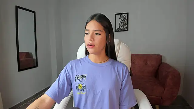 Alice23jones online show from February 2025 03:03:01 PM