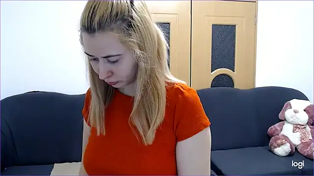 Snapshot of VioletaFlower7 chatting on March 2025 09:22:01 AM VioletaFlower7 online show from March 2025 09:22:01 AM