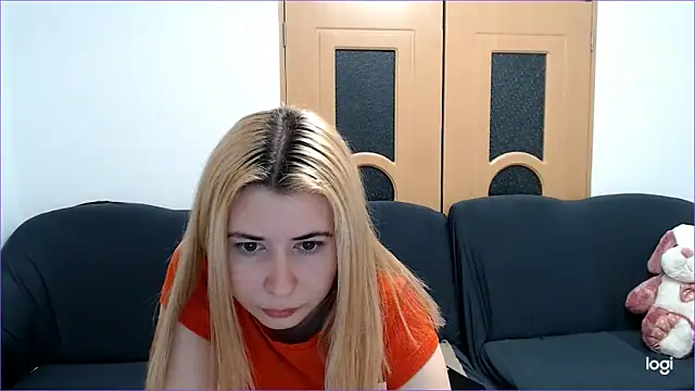 Snapshot of VioletaFlower7 chatting on March 2025 08:59:01 AM VioletaFlower7 online show from March 2025 08:59:01 AM