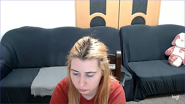 Snapshot of VioletaFlower7 chatting on March 2025 08:53:01 AM VioletaFlower7 online show from March 2025 08:53:01 AM