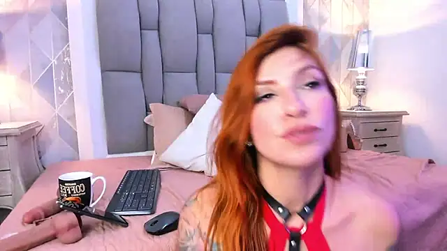 Snapshot of Ginger_Violetta_ chatting on December 2024 10:34:01 PM Ginger Violetta online show from December 2024 10:34:01 PM