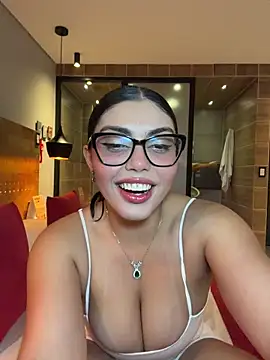 Snapshot of zui_lu chatting on February 2026 01:36:02 AM zui lu online show from February 2026 01:36:02 AM