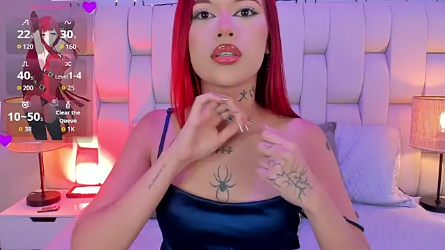 SkinnyFoxy online show from December 2025 08:05:01 PM