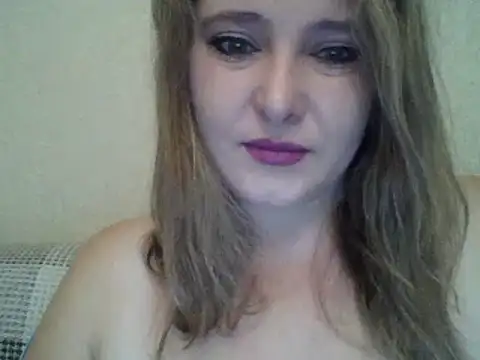 Snapshot of ParisMimi chatting on December 2024 03:54:01 AM ParisMimi online show from December 2024 03:54:01 AM