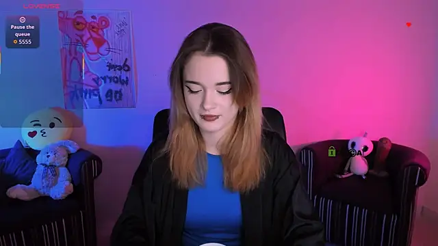 liana kisses online show from January 2026 08:01:01 PM