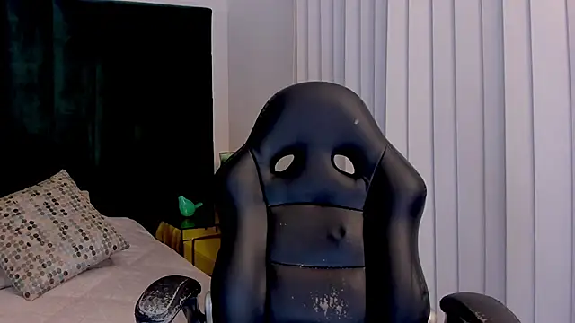 Snapshot of BarbaraKnox_ chatting on February 2026 06:41:02 PM BarbaraKnox online show from February 2026 06:41:02 PM