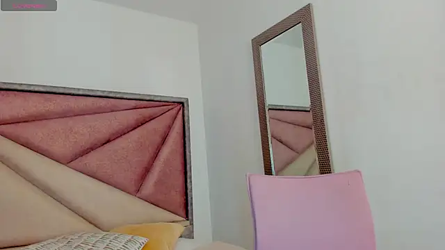 BarbaraKnox  online show from April 2026 12:18:02 PM