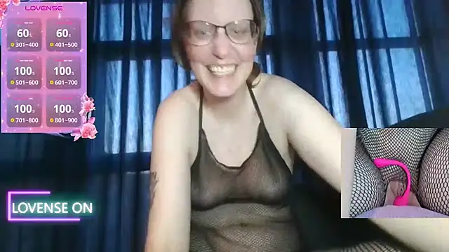 Snapshot of PernillaGirl chatting on April 2026 06:32:01 PM PernillaGirl online show from April 2026 06:32:01 PM