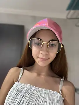 Valentcouple online show from January 2025 06:28:01 PM