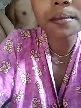 Snapshot of DARK_WINE_ chatting on May 2026 10:31:01 AM DARK WINE online show from May 2026 10:31:01 AM