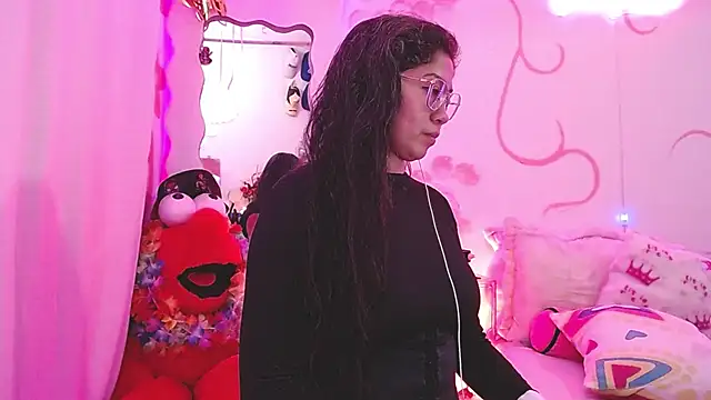 Snapshot of dainaflowers chatting on February 2026 04:24:01 AM dainaflowers online show from February 2026 04:24:01 AM