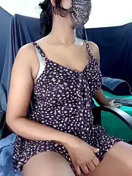 Midnight Blossom online show from February 2025 09:04:02 PM