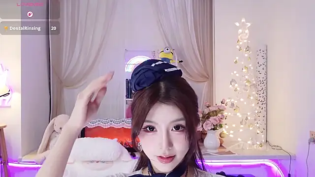 Momoever123456 online show from July 2026 02:32:01 PM