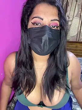 NOORA-GIRL online show from November 2025 10:43:01 PM