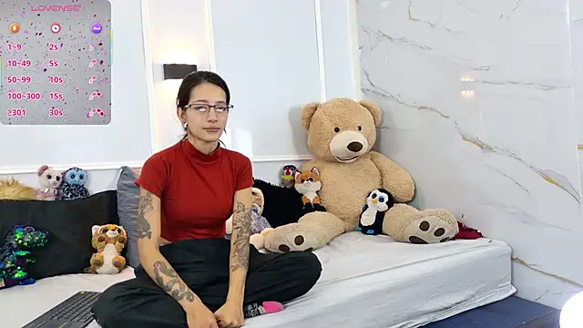 zorravioletta1 online show from February 2026 01:17:01 PM