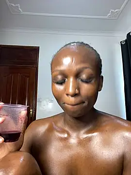 Curvixx online show from February 2026 12:12:01 PM