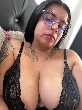 Devilsweet17 online show from September 2025 03:17:02 PM