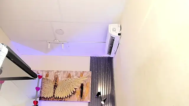 emma alice  online show from February 2025 06:35:01 PM