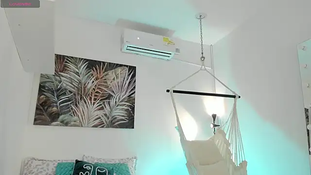 emma alice  online show from March 2025 06:33:01 PM