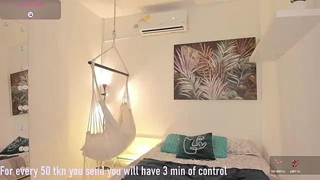 emma alice  online show from March 2025 03:31:01 PM