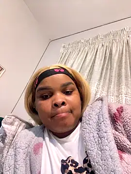 Snapshot of NaughtyKelly28 chatting on October 2025 08:53:02 PM NaughtyKelly28 online show from October 2025 08:53:02 PM