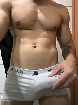 Snapshot of Lb20gostoso chatting on October 2025 04:18:02 AM Lb20gostoso online show from October 2025 04:18:02 AM