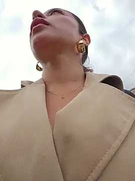 Karen San Miguel online show from March 2026 07:57:01 PM