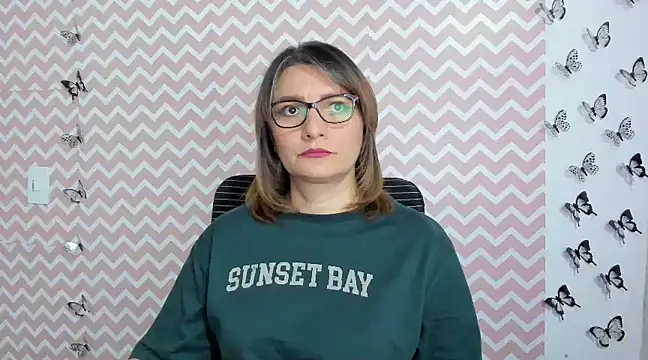 Amie Adams82  online show from March 2025 06:23:01 PM