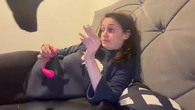 Snapshot of JeSuisUnTapin chatting on January 2026 12:57:02 AM JeSuisUnTapin online show from January 2026 12:57:02 AM