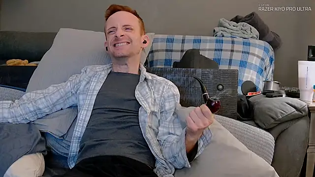 Snapshot of Dilldough405 chatting on March 2026 12:12:02 PM Dilldough405 online show from March 2026 12:12:02 PM