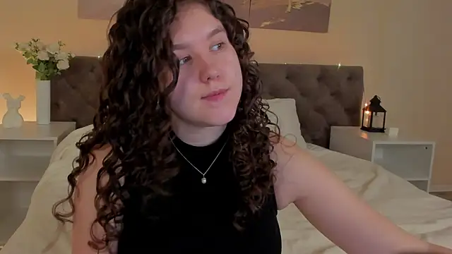 Snapshot of Ariella_Sol chatting on July 2026 01:01:02 AM Ariella Sol online show from July 2026 01:01:02 AM