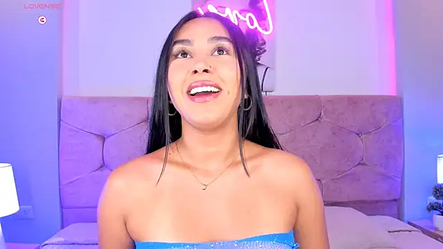 Cameliaa Smiith online show from January 2025 03:32:02 AM