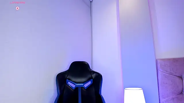 Cameliaa Smiith online show from February 2025 09:38:02 AM