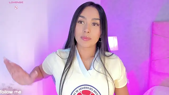 Snapshot of Cameliaa_Smiith chatting on June 2026 04:24:02 AM Cameliaa Smiith online show from June 2026 04:24:02 AM
