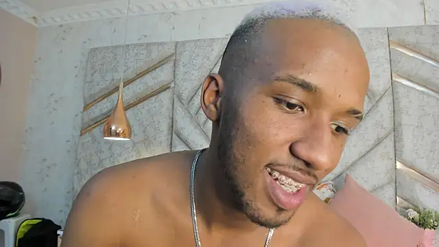 Snapshot of JamesParck chatting on February 2025 06:16:01 PM JamesParck online show from February 2025 06:16:01 PM