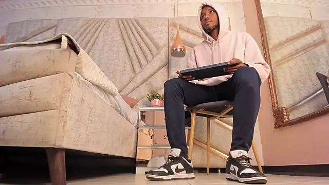 Snapshot of JamesParck chatting on February 2025 11:33:01 AM JamesParck online show from February 2025 11:33:01 AM